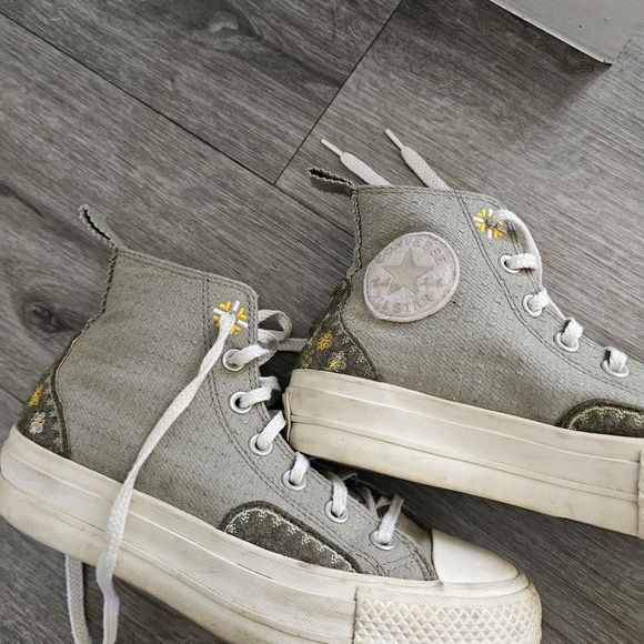 Converse Shoes - Converse Chuck Taylor All Star Lift Platform Autumn Embroidery Sage Green